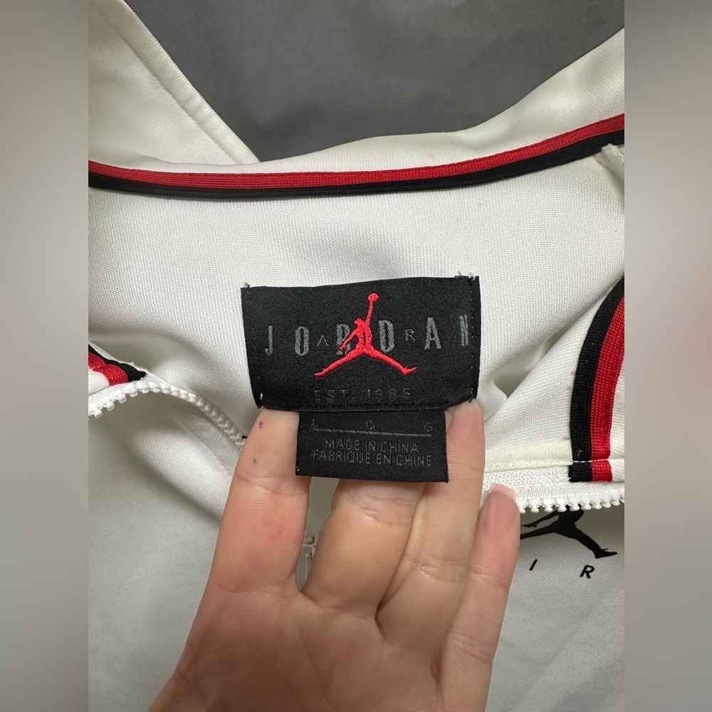 Men's White Jordan Nike jacket - Picture 3 of 3